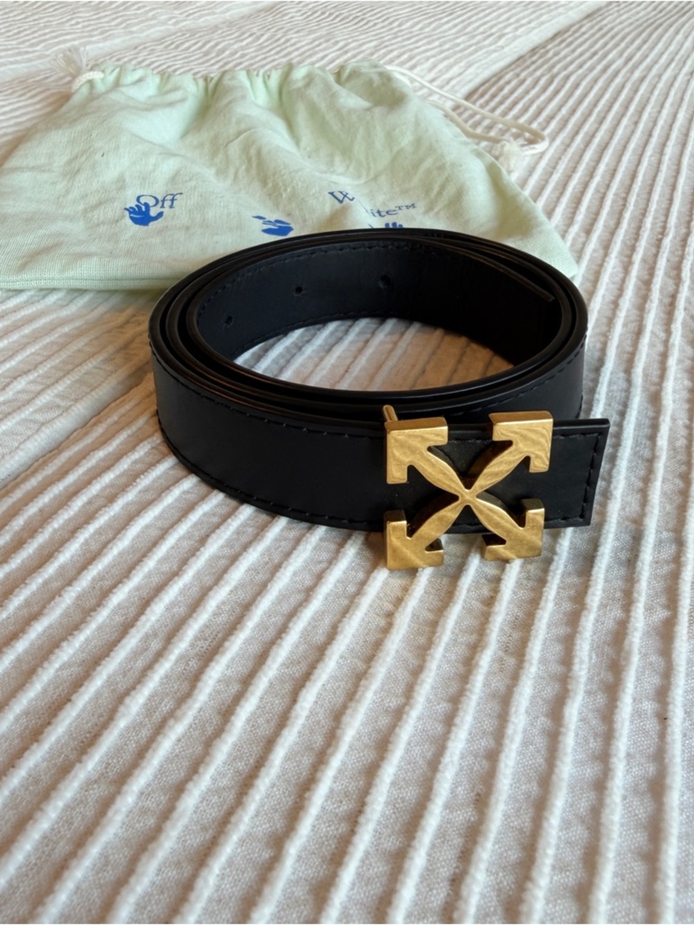 OFF-WHITE Women’s Belt with Gold Arrow Buckle